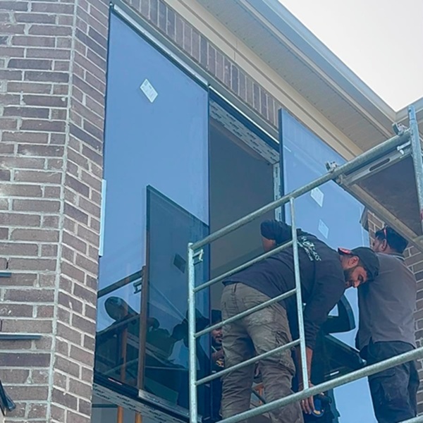 Installing Curtain Wall Systems